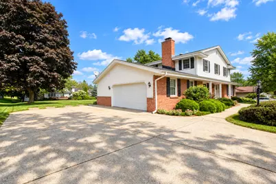 5676  Garland Ln, Greendale, WI 53129 - Photo 35