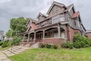 1148 N 33rd St, Milwaukee, WI 53208 - Photo 1