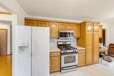 5856 S New York Ave, Cudahy, WI 53110 - Photo 11