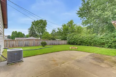 5856 S New York Ave, Cudahy, WI 53110 - Photo 27