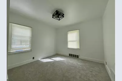 5037 N 74th St, Milwaukee, WI 53218 - Photo 7