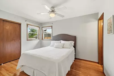 4058 S 73rd St, Milwaukee, WI 53220 - Photo 9