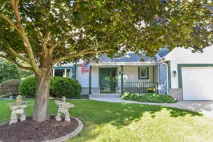 N58W24838 Cardinal Ct, Sussex, WI 53089 - Photo 5