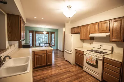W52N106  Pioneer Ct #B, Cedarburg, WI 53012 - Photo 17