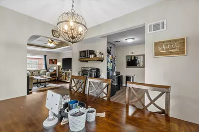 10506 W Villard Ave, Milwaukee, WI 53225 - Photo 11