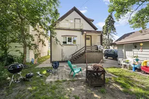 2426 S 35th St, Milwaukee, WI 53215 - Photo 11