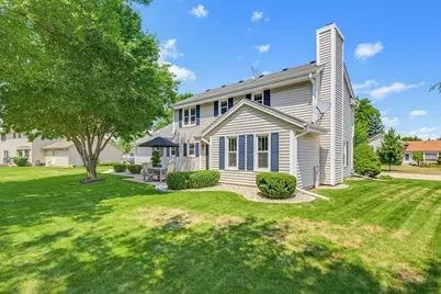 2021  Inverness Dr, Waukesha, WI 53186 - Photo 31