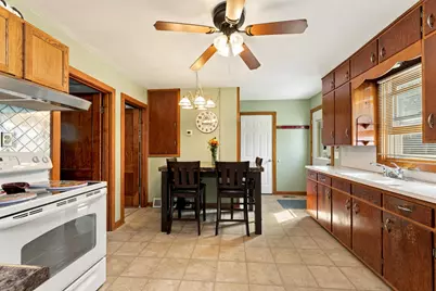 202  Center St, Rockland, WI 54653 - Photo 3