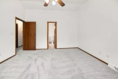 8570 N Meadowside Ct, Brown Deer, WI 53223 - Photo 15