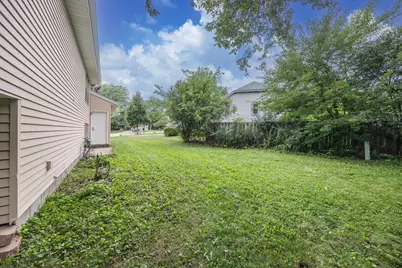 8570 N Meadowside Ct, Brown Deer, WI 53223 - Photo 41