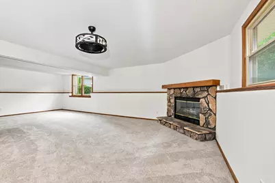 8570 N Meadowside Ct, Brown Deer, WI 53223 - Photo 27
