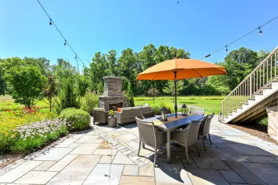 1555  Behrens Dr, Cedarburg, WI 53012 - Photo 33