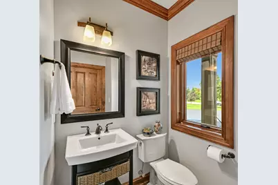 1555  Behrens Dr, Cedarburg, WI 53012 - Photo 23
