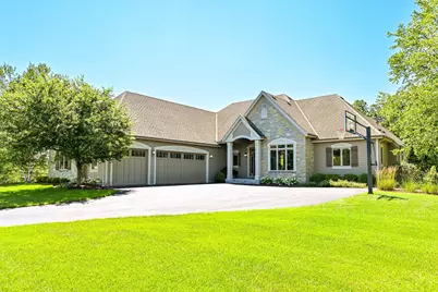 1555  Behrens Dr, Cedarburg, WI 53012 - Photo 53