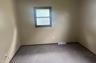 7951 N 94th St, Milwaukee, WI 53224 - Photo 9