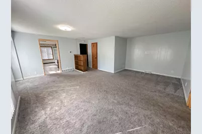 818  Livingston St, La Crosse, WI 54603 - Photo 5