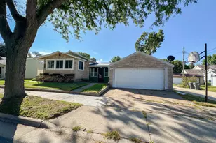 818 Livingston St, La Crosse, WI 54603 - Photo 1