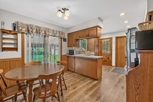 4328 Pennington Ln, Racine, WI 53403 - Photo 5