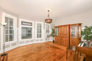 933 N 34th St, Milwaukee, WI 53208 - Photo 17