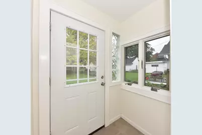 2108 E Jarvis St, Shorewood, WI 53211 - Photo 15