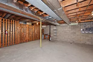 2167 S 80th St, West Allis, WI 53219 - Photo 15