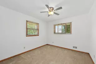 2167 S 80th St, West Allis, WI 53219 - Photo 11