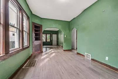 736 S 36th St, Milwaukee, WI 53215 - Photo 7