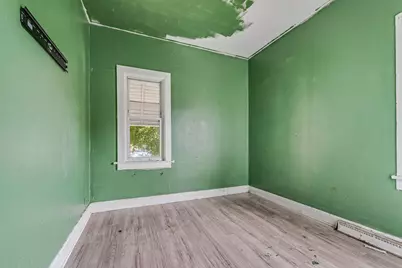 736 S 36th St, Milwaukee, WI 53215 - Photo 9