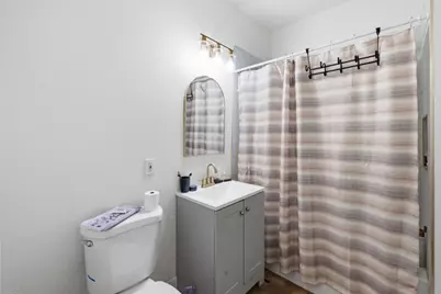 128 W Hadley St, Milwaukee, WI 53212 - Photo 9