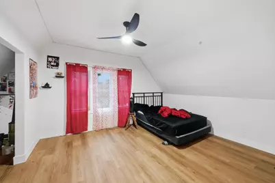 128 W Hadley St, Milwaukee, WI 53212 - Photo 13