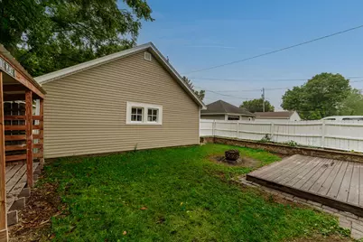 317  Wilson Ave, Waukesha, WI 53186 - Photo 9