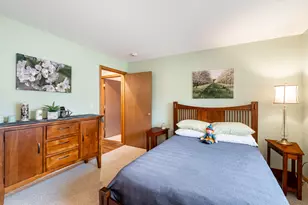 6185 S Creekside Dr, Cudahy, WI 53110 - Photo 13