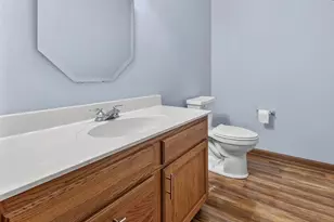 N48W16103 Lone Oak Ln, Menomonee Falls, WI 53051 - Photo 19