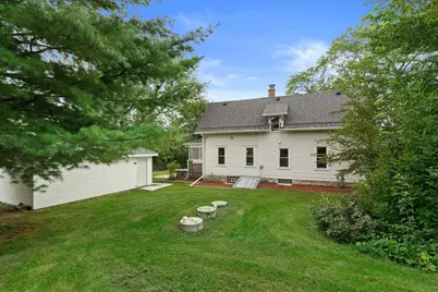 N4W22625  Bluemound Rd, Pewaukee, WI 53186 - Photo 5