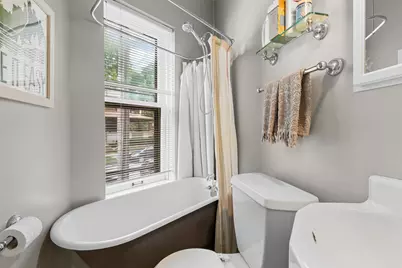 2649 N Hackett Ave #2, Milwaukee, WI 53211 - Photo 29