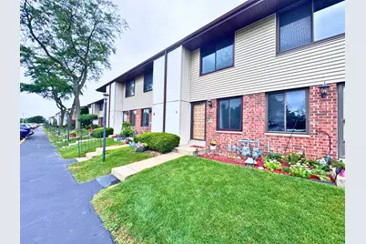 1415  Oakes Rd #5, Racine, WI 53406 - Photo 3