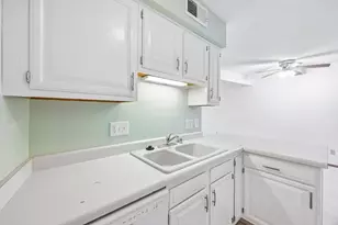 N82W13506 Fond Du Lac Ave, Menomonee Falls, WI 53051 - Photo 11