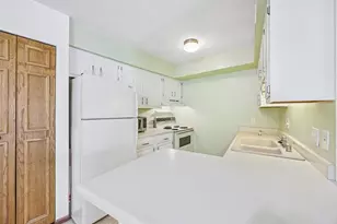 N82W13506 Fond Du Lac Ave, Menomonee Falls, WI 53051 - Photo 13