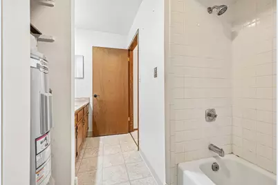N82W13506  Fond Du Lac Ave #A207, Menomonee Falls, WI 53051 - Photo 21