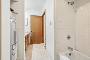 N82W13506 Fond Du Lac Ave, Menomonee Falls, WI 53051 - Photo 21