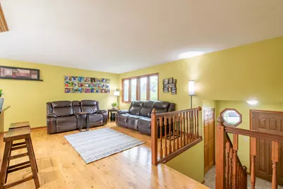 1815  Erin Ln, Waukesha, WI 53188 - Photo 3