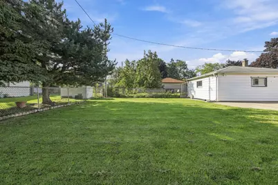 3544 S 49th St, Greenfield, WI 53220 - Photo 19