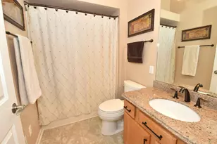 930 Dana Ln, Waukesha, WI 53189 - Photo 27