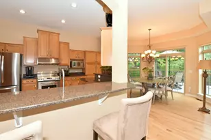 930 Dana Ln, Waukesha, WI 53189 - Photo 7