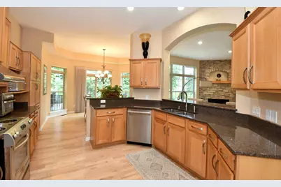 930  Dana Ln, Waukesha, WI 53189 - Photo 11