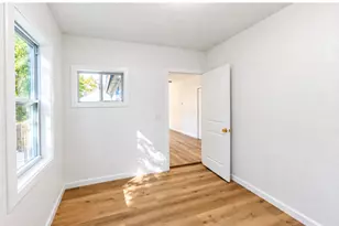 717 Hubbard St, Racine, WI 53402 - Photo 17