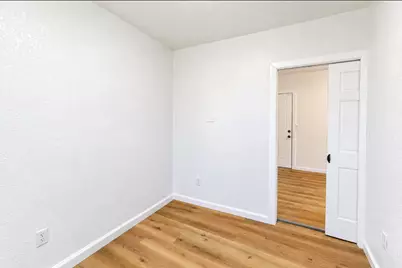 717  Hubbard St, Racine, WI 53402 - Photo 15