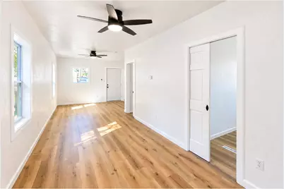 717  Hubbard St, Racine, WI 53402 - Photo 9