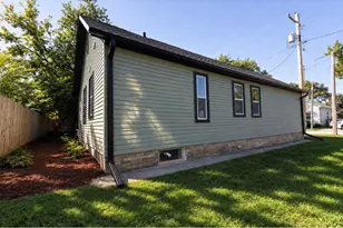 717 Hubbard St, Racine, WI 53402 - Photo 21