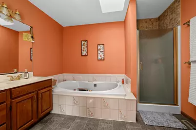 1942  Grand View Blvd, Onalaska, WI 54650 - Photo 17